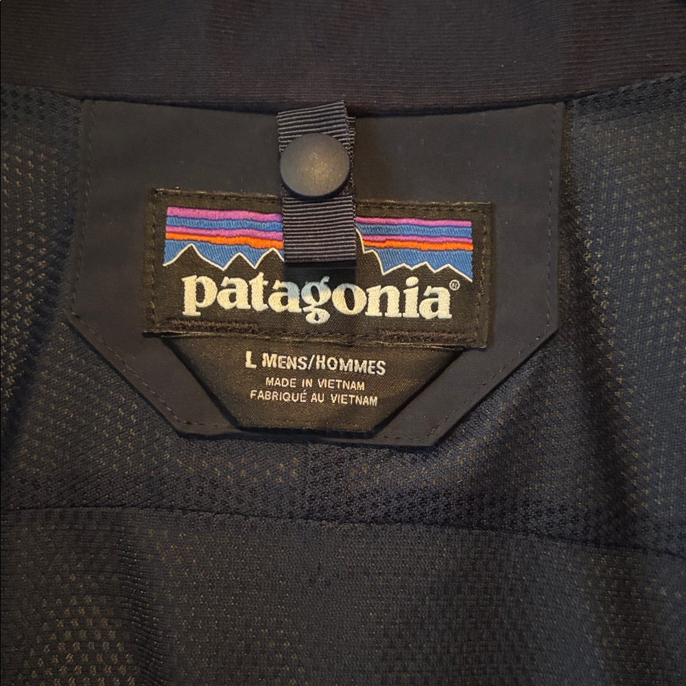 Patagonia - Men's Navy Hooded Rain Jacket sz L - Picture 4 of 8